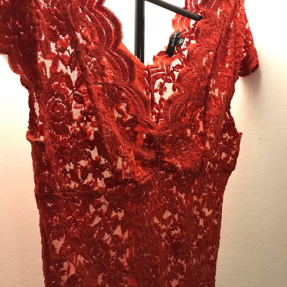 Lace stretch V neck top